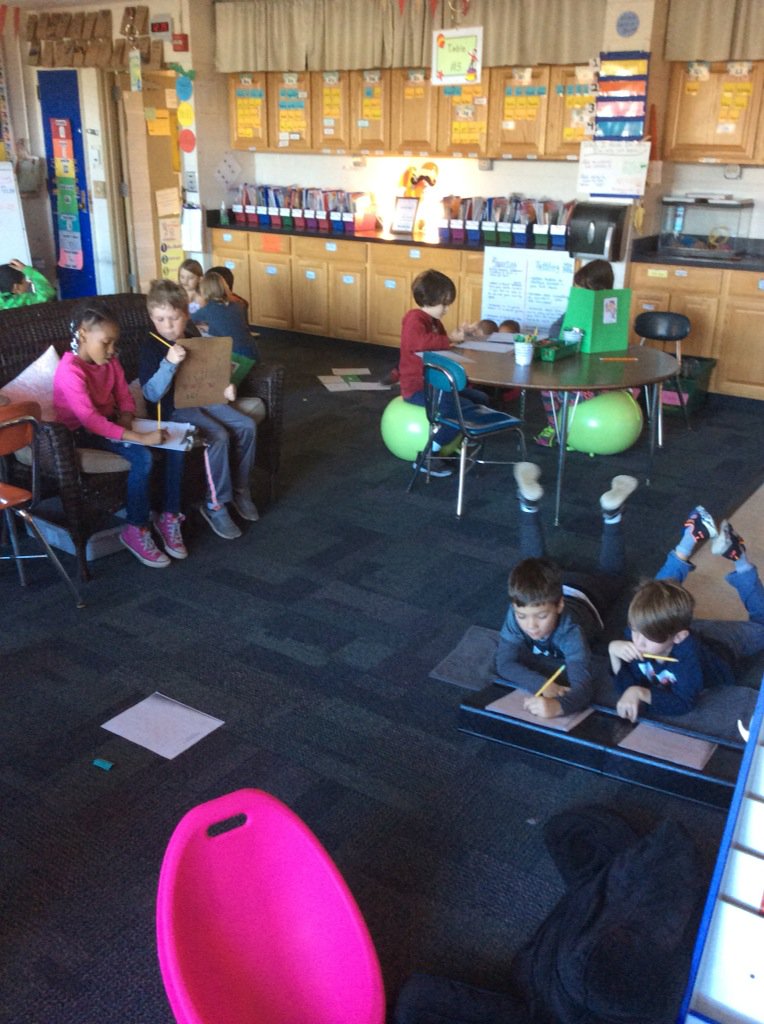 KyleenSummers1's tweet photo. Flexible seating in action! #AddamsLearners @Jyouanes_ADDAMS @royaloakschools.org https://t.co/BcqG6as9iq