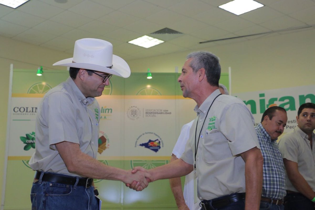 nachoperaltacol's tweet photo. Hoy inicia el XII Simposio Internacional Citrícola 2016 en donde productores conocerán estrategias para desarrollar aún más sus cultivos. https://t.co/RzsYPZS51n