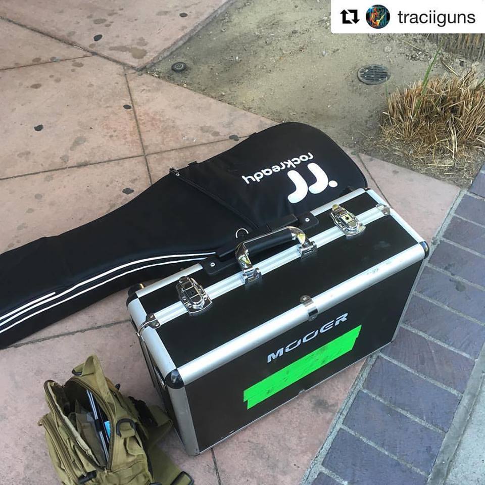 Killer post, great words by the man himself @traciiguns 
・・・
Rehearsal made easy !!! @getrockready @mooeraudio
#getrockready #traciiguns