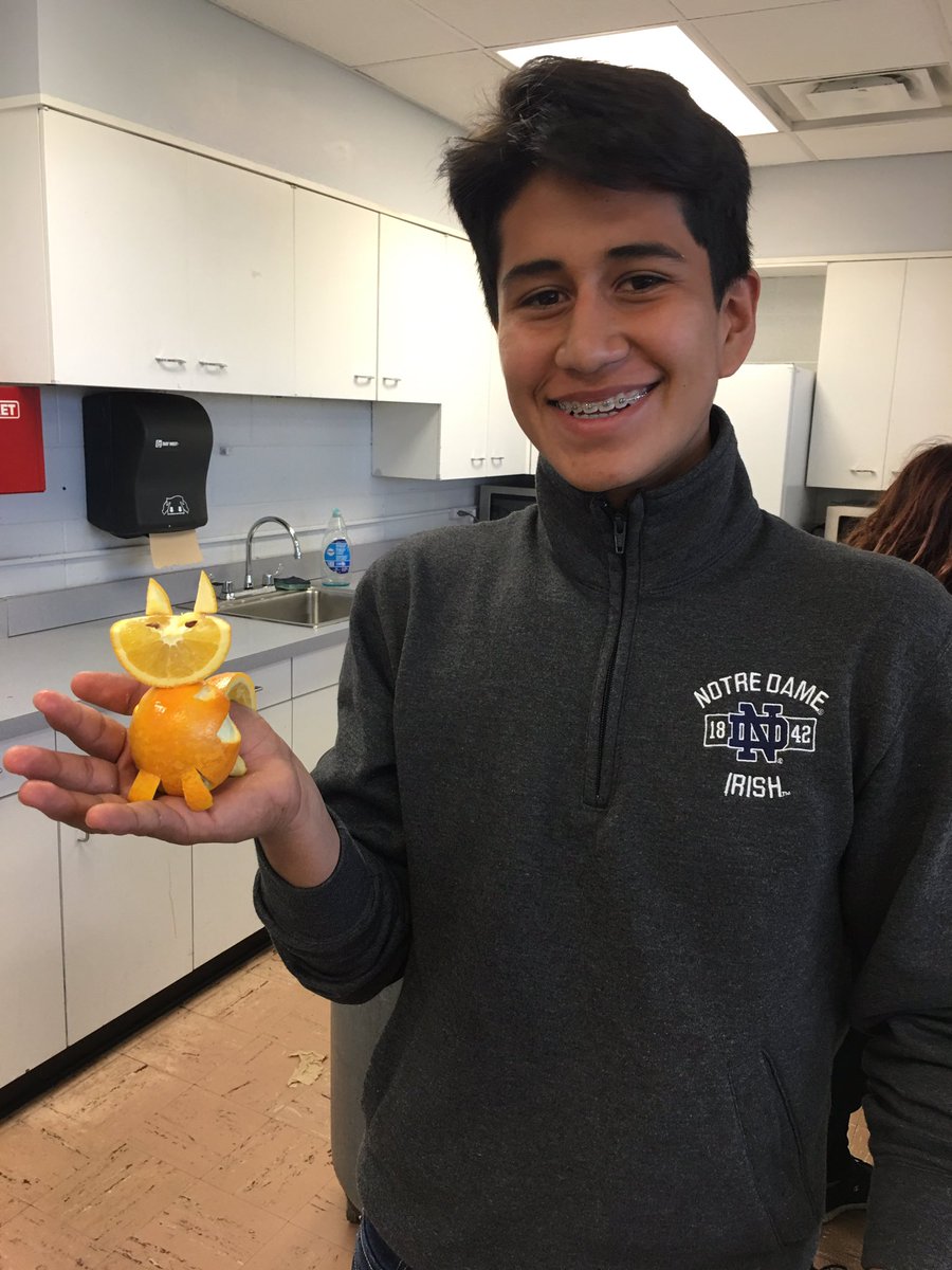 LHS_MrsJeske's tweet image. I think this will always be my favorite day in #CulinaryBasics #platepresentation #leydenpride