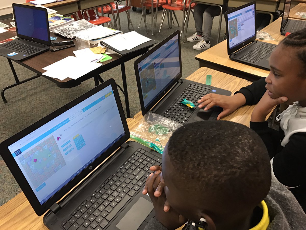 TechConnectRVA's tweet photo. Henderson @TechConnectRVA scholars introduced to @codeorg today & already seem like pros! #codegenius #ourfuture #TechConnectRVA https://t.co/iY1VWWTjFt