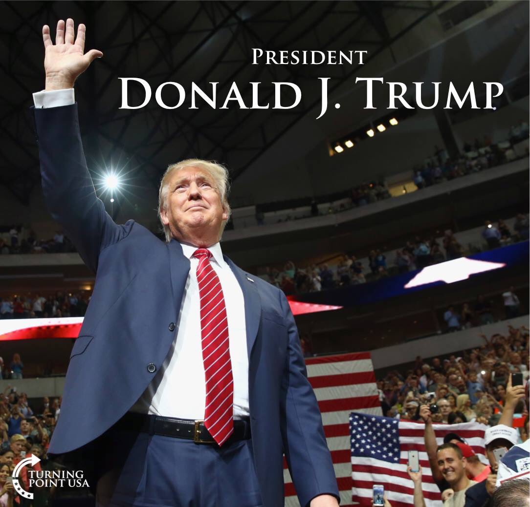 derikbergh's tweet photo. Trump waving goodbye to all the turds claiming they're leaving the greatest nation on earth with a smile on his face https://t.co/ZTpyjn63vm