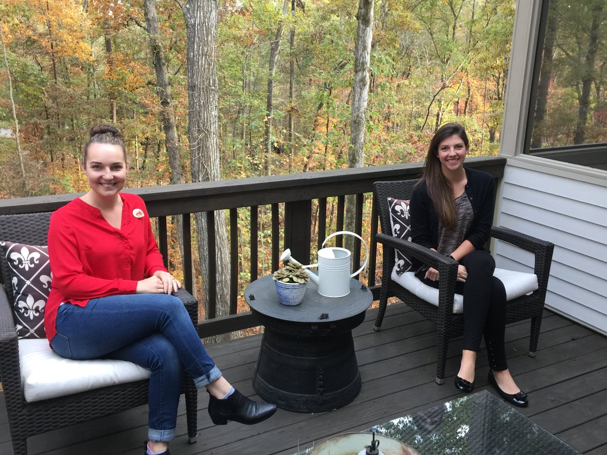 BrandwareGroup's tweet photo. Our team has design envy after touring #client @AshtonWoods new model at the Woodwinds in Milton! #homedesign #clientbuzz https://t.co/3v1b6DJY1S