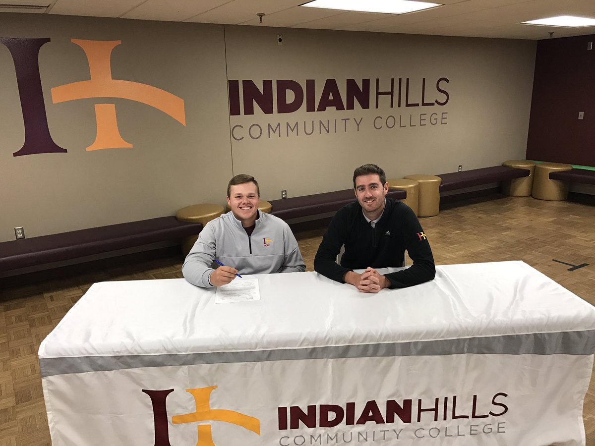 IHCCgolf's tweet photo. Big signing day here at Indian Hills Golf! Jakub Bares @Eric_Gilpin @bugzbowski all commit to play DI golf! #DIfactory https://t.co/4o7FZsAXZU