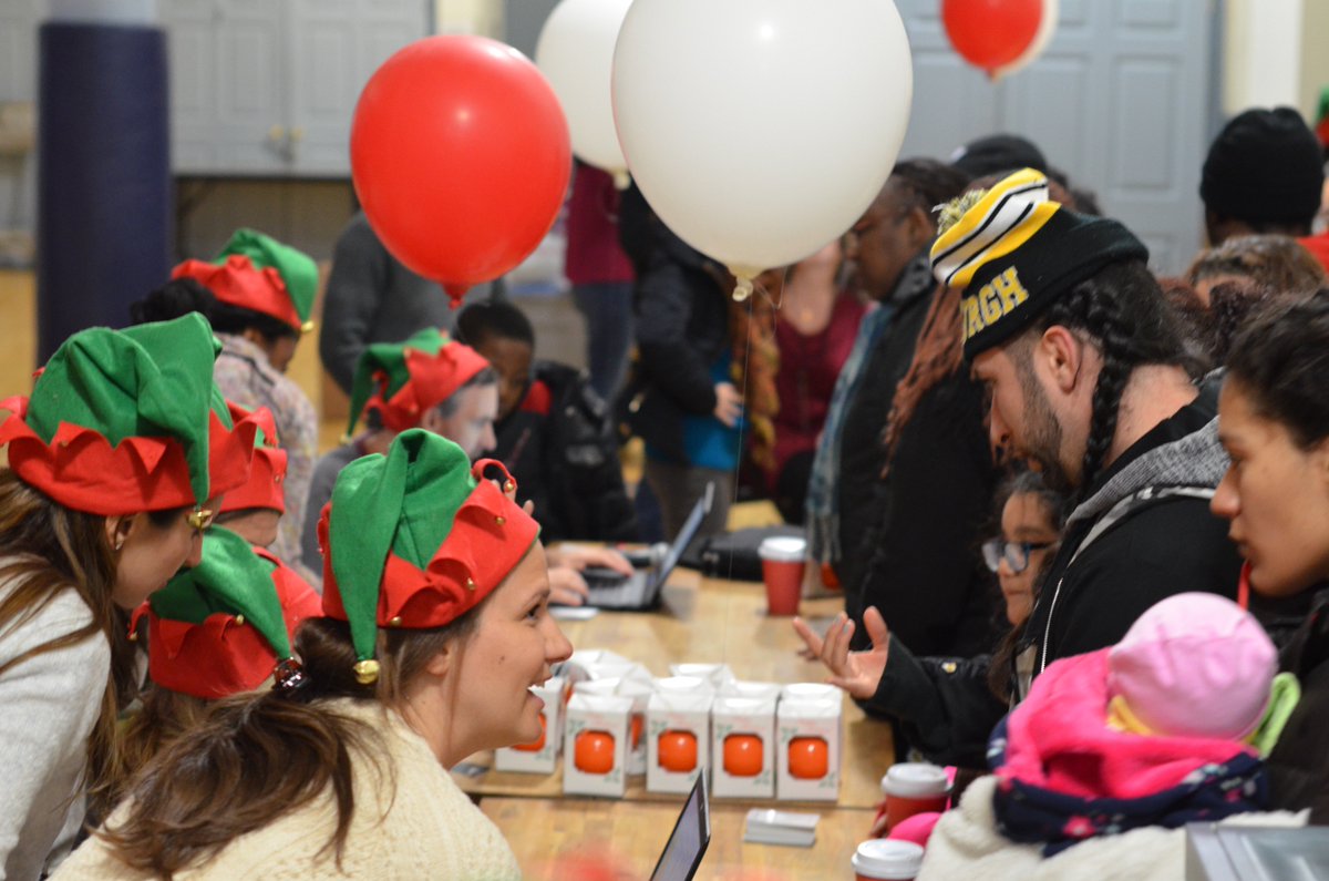 hobokengrace's tweet photo. @cityofhoboken @Hobokenvolz @HobokenMommies This Christmas make sure no child in our city goes without a gift. https://t.co/jFVkE275XS https://t.co/HtmMa9YxYn