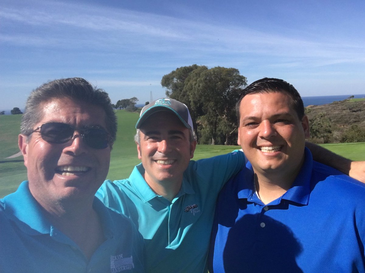 ResiliencyGuy's tweet photo. #thankfall for a real day off! Amazing day @TorreyPinesGCSD Thanks @NASStoday #AMAZING #VIEWSGALORE https://t.co/RHrGmcSNOi