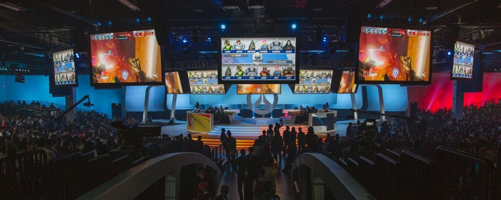 ESPN_Esports's tweet photo. What does the future look like for StarCraft II? Is Overwatch the next big esport?

Find out on the esports podcast

https://t.co/yMJfqdzpog https://t.co/2LX7A5ztHf