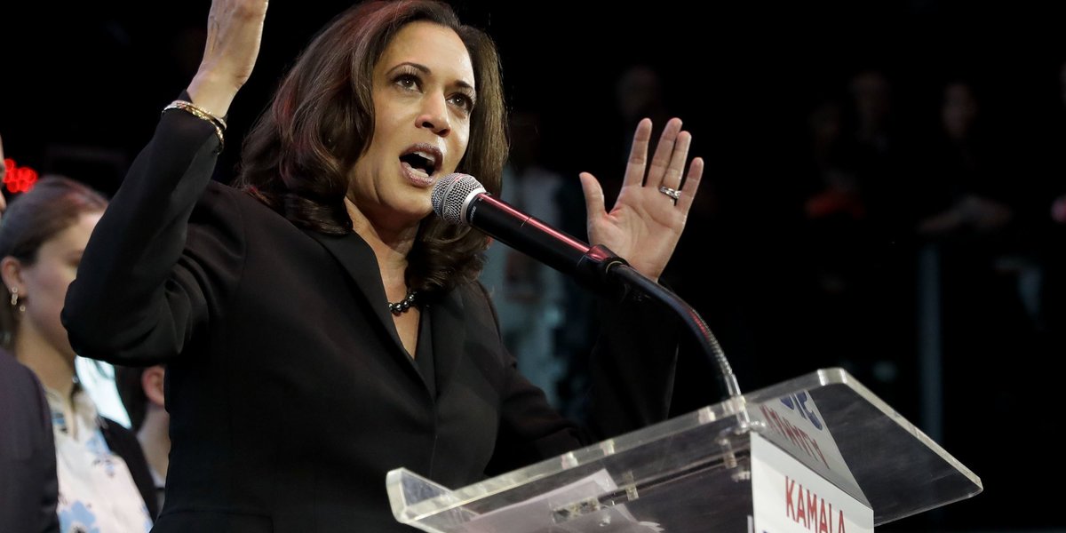 HuffPost's tweet image. Kamala Harris: "Do not despair. Do not be overwhelmed." huff.to/2fZANX4