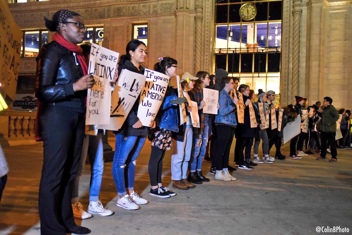 colinbphoto's tweet photo. A lot different protest is going on outside the Wrigley Building https://t.co/zX9J7KKYV6