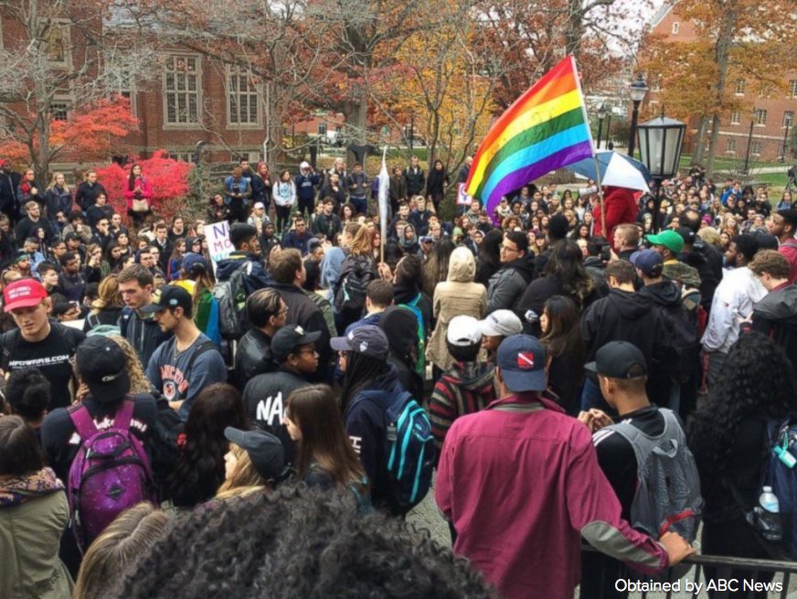 ABC's tweet photo. High school and college students around the country walk out of class to protest President-elect Donald Trump. https://t.co/KdRVGxwRGA https://t.co/8bPlcyFA4n
