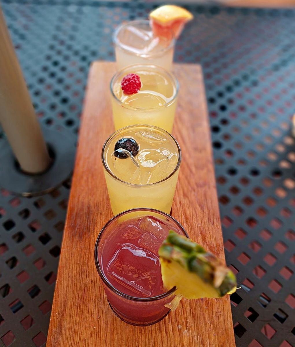 LocalSugarSA's tweet image. Why yes, we do need a sangria flight! Thank you Sangria on the Burg for a delicious experience: bit.ly/2eMoRWC. #SanAntonio