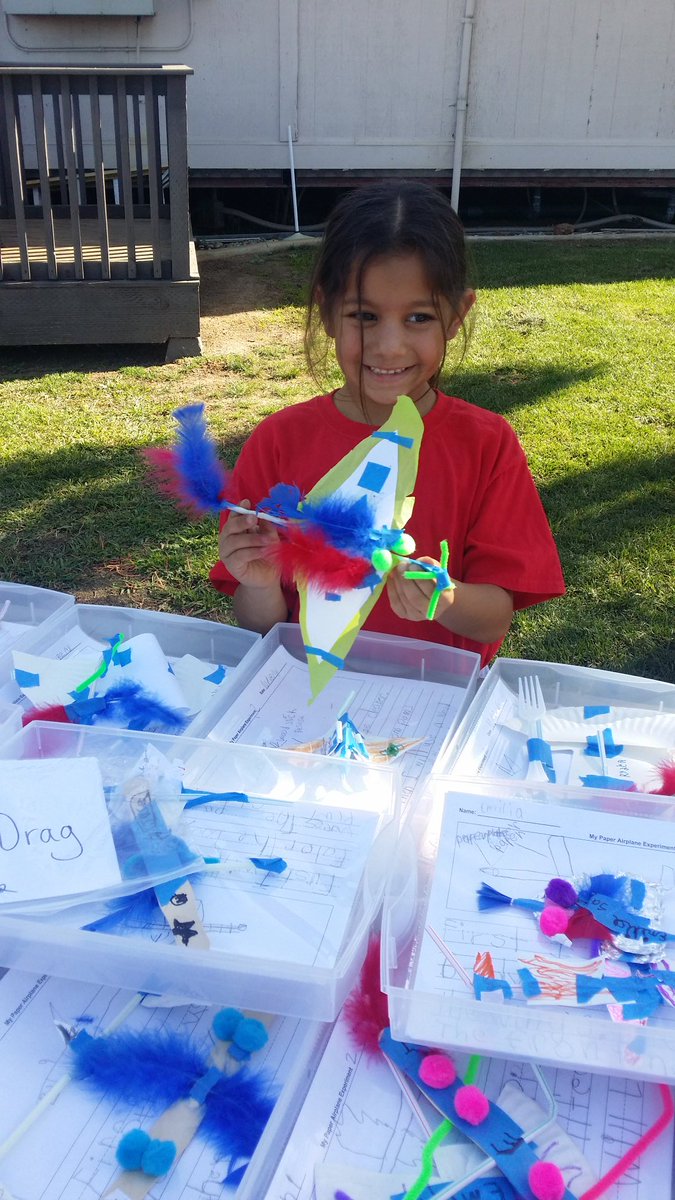 spark_hte's tweet photo. First Flight in First Grade Exhibition at Flying Leatherneck's Aviation Museum #flightproject #htenc @HTeNorthCounty @kelphugger4real https://t.co/oS7g1kzENr