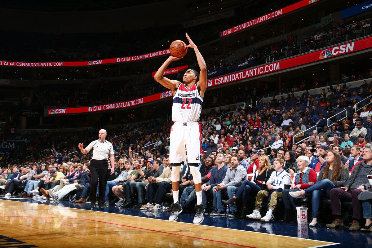 NBA (@nba) on Twitter photo Otto Porter has the <a href="/WashWizards/">Washington Wizards</a> off to a hot start at home against the <a href="/celtics/">Boston Celtics</a> with 20 points at the half. Wiz lead Celts 58-43. Otto Porter has the <a href="/WashWizards/">Washington Wizards</a> off to a hot start at home against the <a href="/celtics/">Boston Celtics</a> with 20 points at the half. Wiz lead Celts 58-43.