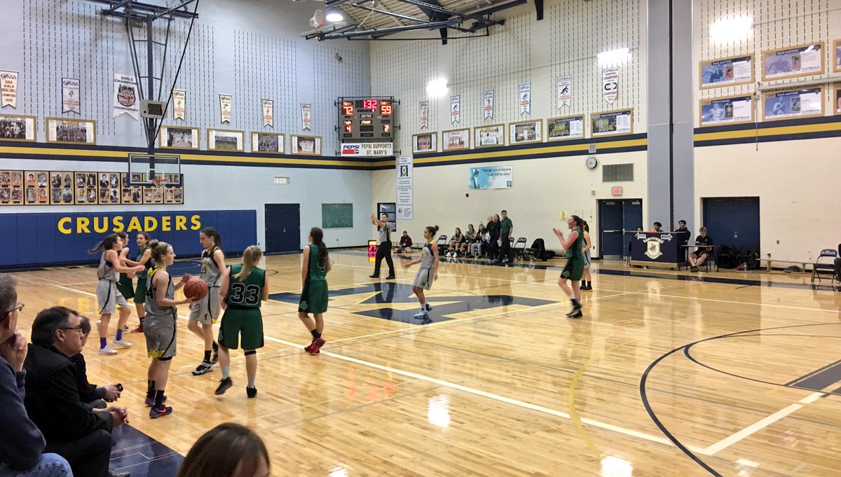 TerryJCooke's tweet photo. So enough politics already. Outstanding high basketball in the Hammer. 2 great traditions: #StMary's & #BishopRyan. @coachraso @HWCDSB https://t.co/1BhKouKV1o
