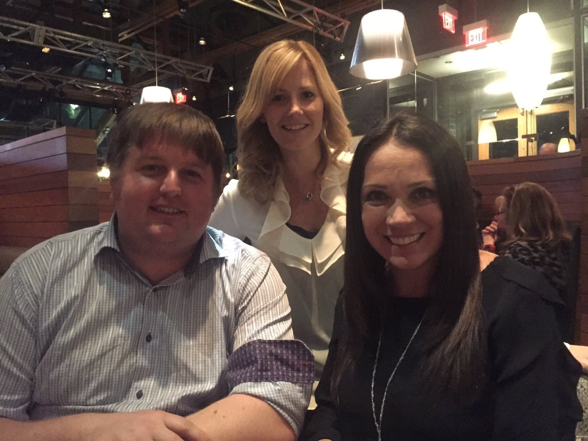 debmatejicka's tweet image. Hanging out with the @weathernetwork gang @NateTWN @JatieKones Fun times!!!  #FunAfterWork
