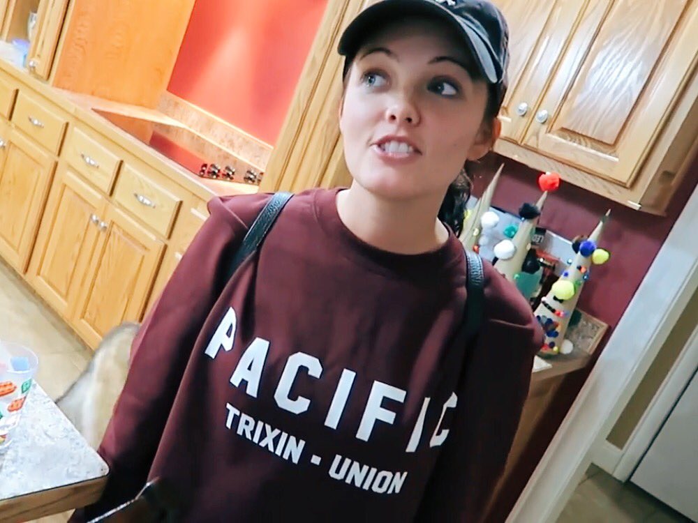 trixinclothing's tweet photo. The lovely @_little_britt_ wearing the #TRIXINUNION crewneck!
-
UN01
The Pacific
https://t.co/c1UmAn7J7b https://t.co/VR95ttP8AH