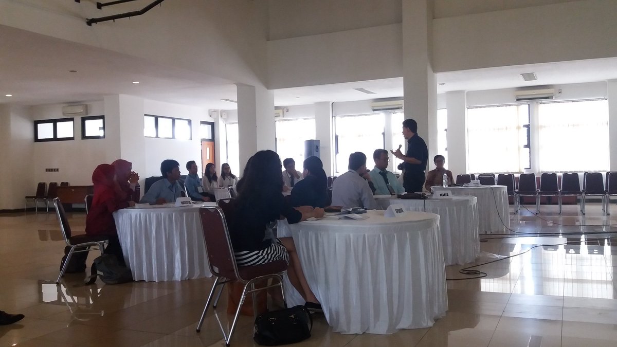 Right now the delegates doing the pararell breakout session 1 #PAW2016