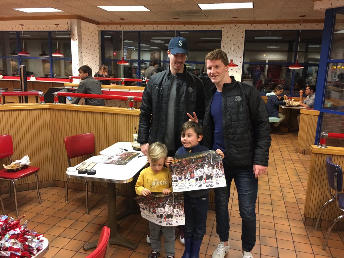 And <a href="/kehler298/">Cole Kehler</a> &amp; <a href="/lanegilliss/">Lane Gilliss</a> are at Hawthorne <a href="/BurgervilleUSA/">Burgerville</a> 🍔until 7!