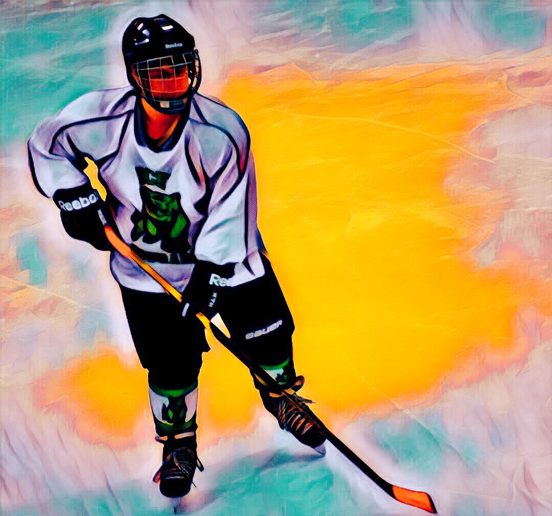 RachelOlmanson's tweet photo. Almost game time! Looking forward to playing hockey tonight! #goicecougars #hockeygameday @WHAMhockey https://t.co/pW0gU1tvHv
