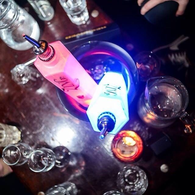 ThisIsZingVodka's tweet photo. Want to light up your night? 
#thisiszingvodka
#zingvodkaspain https://t.co/7ACeZFdt1K