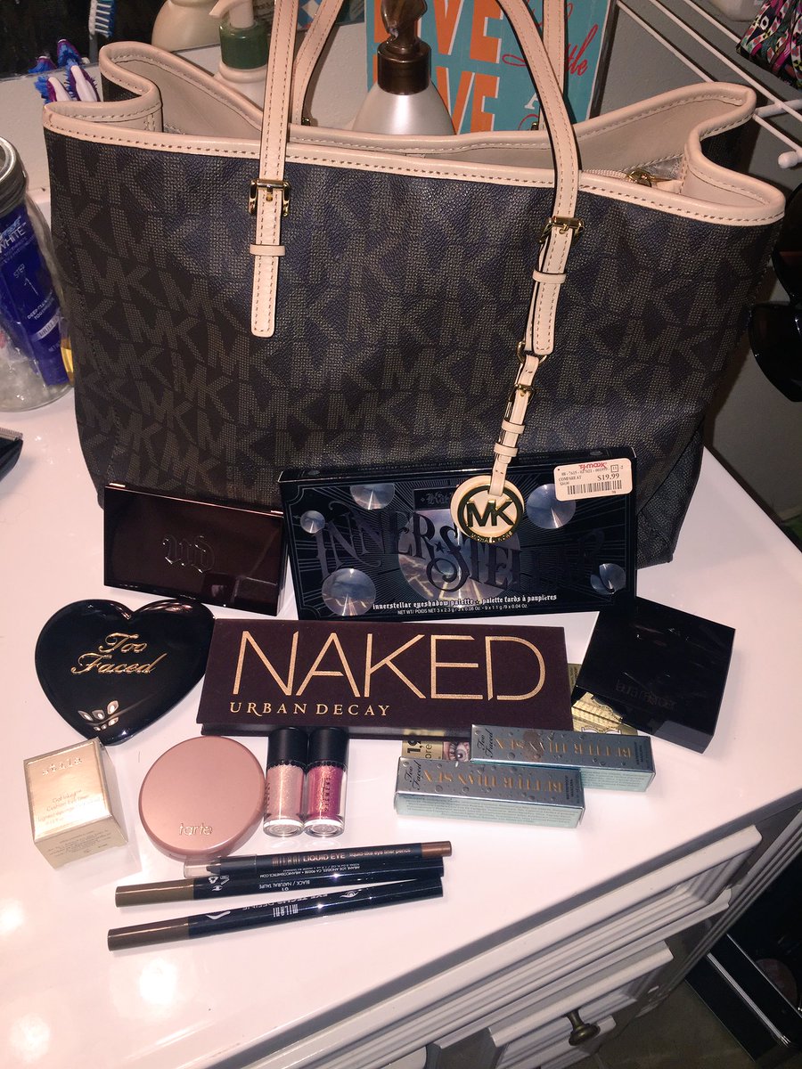 TarynSeiler's tweet photo. 😍😍😍😍😍😍 beauty haul! @milanicosmetics @UrbanDecay @KATVONDbeauty @TooFaced @tartecosmetics @LauraMercier @MACcosmetics aaaand @MichaelKors https://t.co/aUv93O2Vwh
