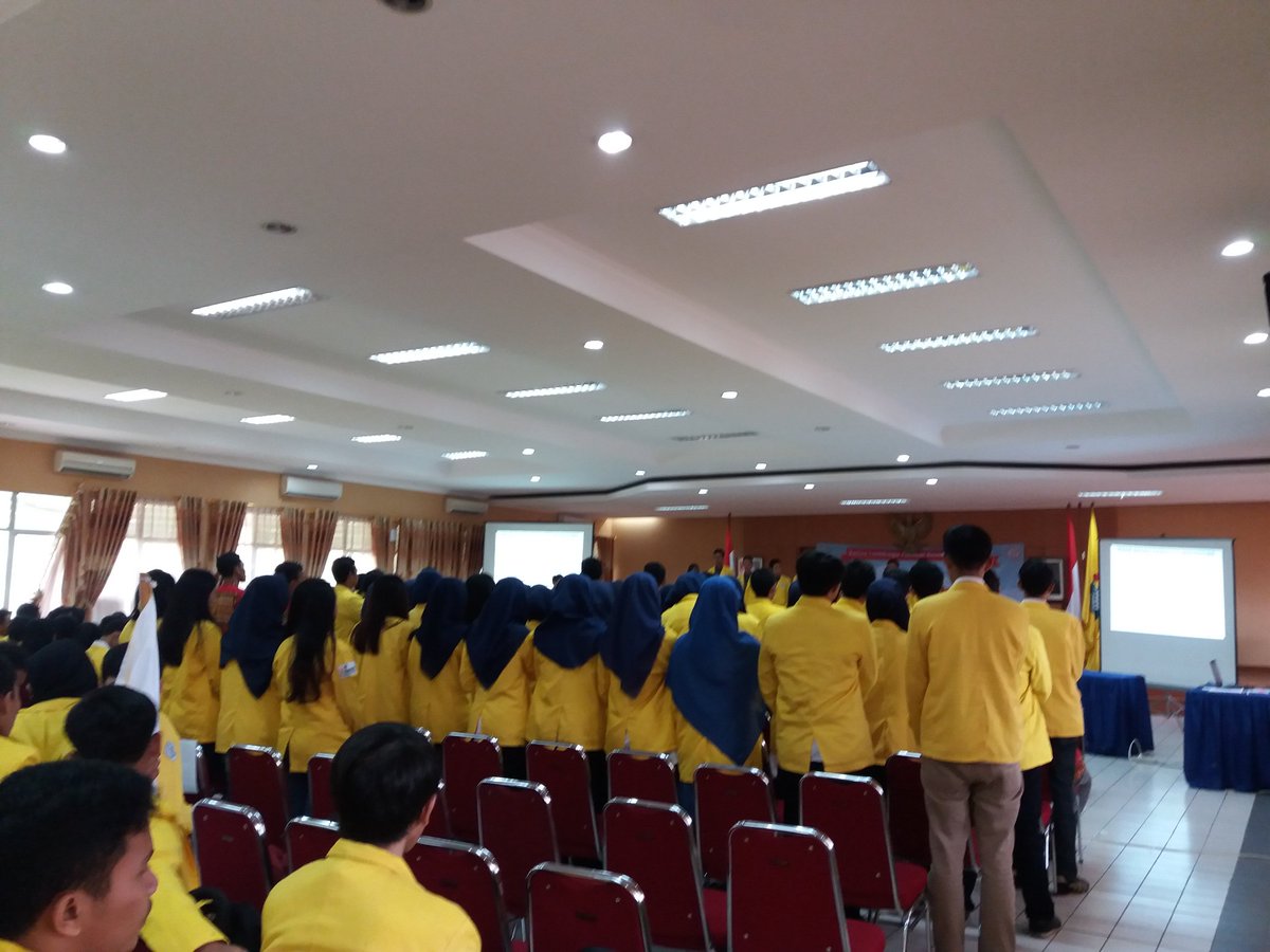 [ LIVE REPORT ]

Pembacaan ikrar BEM, Politeknik Negeri Jakarta.☝