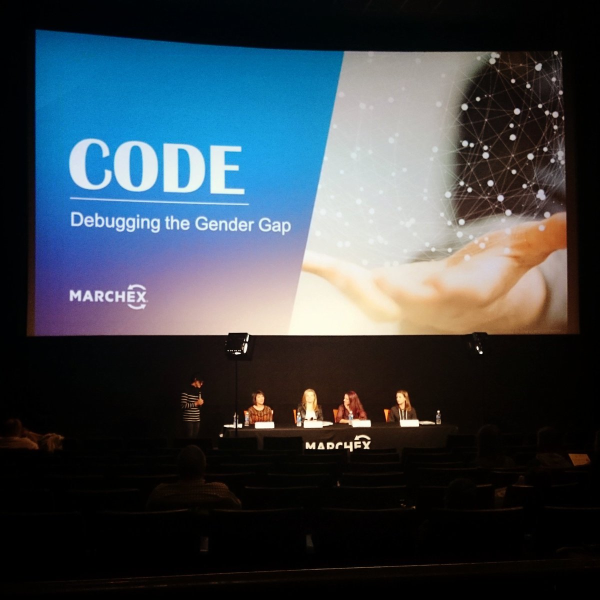 nurly_whirly's tweet image. #AdaTwog day93: Finally saw Debugging the Gender Gap. Now a panel moderated by @cynthiatada. Reassured I&apos;m on the right track w/ @adaacademy