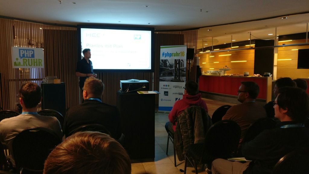 govbot_io's tweet image. Heute auf der #phpruhr16 in #Dortmund. Wir sind gespannt!