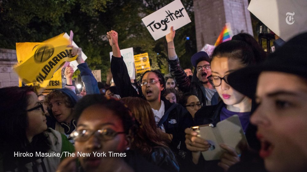 nytimes's tweet photo. Thousands of demonstrators in NYC converged on Trump Tower to protest the election of Donald Trump https://t.co/7YqRUIjAqi https://t.co/EObD2AachV