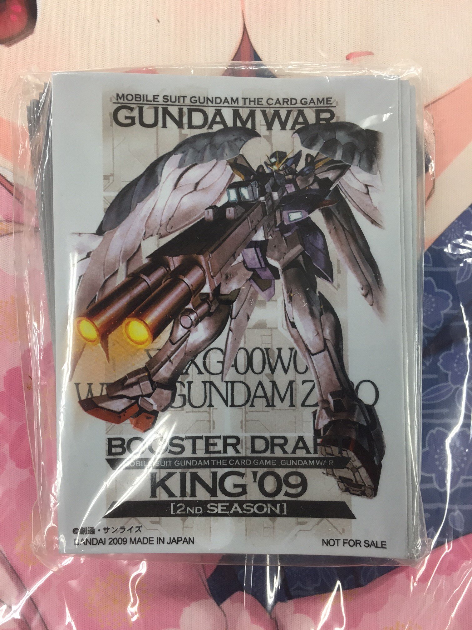 GUNDAM WAR BOOSTER DRAFT KING 限定スリーブ×1 - メルカリ