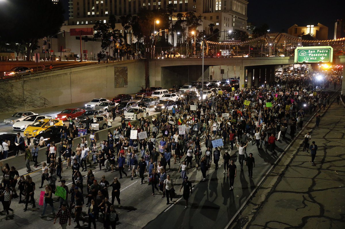 I lost count of how many protesters tonight. Here they are on the 101 freeway. #dtla