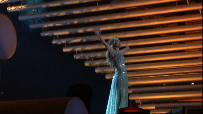 Een mooi klusje voor de podiumbouwers van Interstage uit Meppel. Ze gaan opnieuw internationaal groot uitpakken rtvd.nl/xjGc