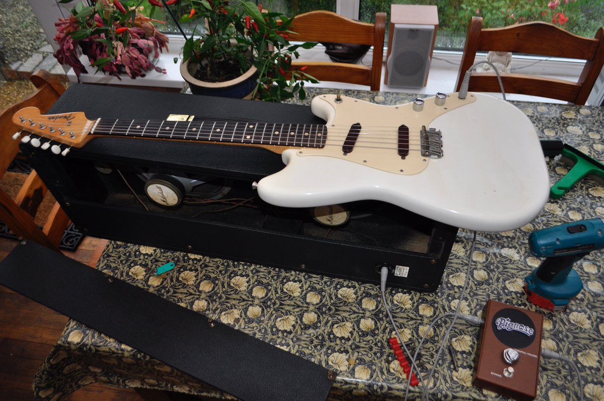 Gorgeous 1961Fender Duo Sonic, Piggy in a box, 1969 Marshall 2x10.. Sweet .. @Fender @PignoseMedia @MarshallAmpsUK