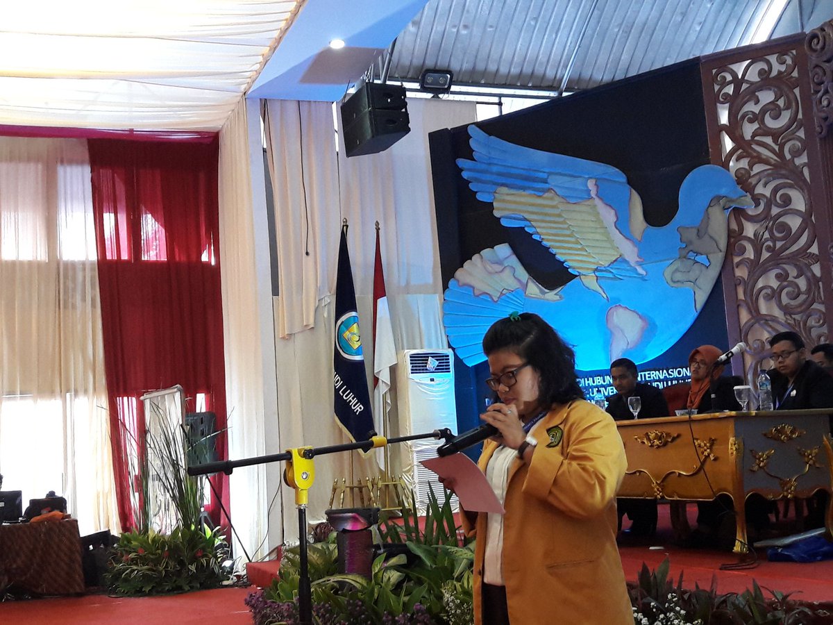 Laporan FML Korwil V dibacakan oleh delegasi dari Universitas Mulawarman #PNMHII28LiveReports