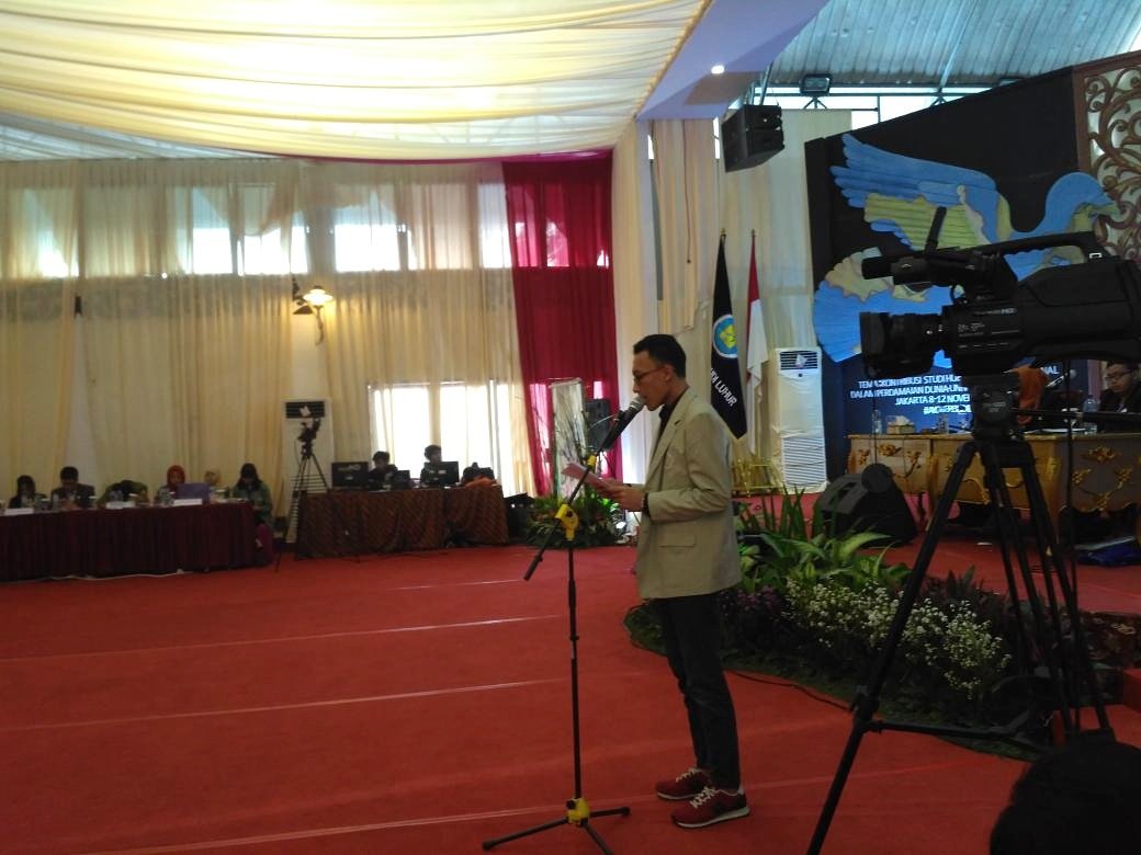Laporan FML Korwil IV dibacakan oleh delegasi dari Universitas Gadjah Mada #PNMHII28LiveReports