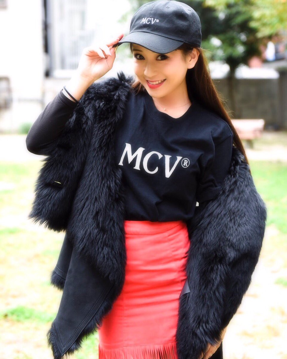 mana_high's tweet image. #FASHIONLEADERS real5
OFFshot

#RITONRITONRITON.
#KCE広島校 
#outer #alexanderwang 
#T #cap #MCV®︎
#skirt #thedaystokyo