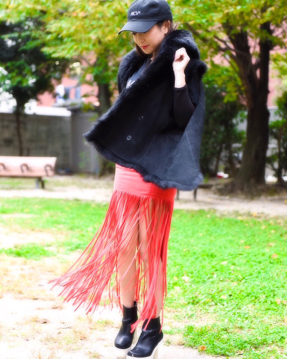 mana_high's tweet image. #FASHIONLEADERS real5
OFFshot

#RITONRITONRITON.
#KCE広島校 
#outer #alexanderwang 
#T #cap #MCV®︎
#skirt #thedaystokyo