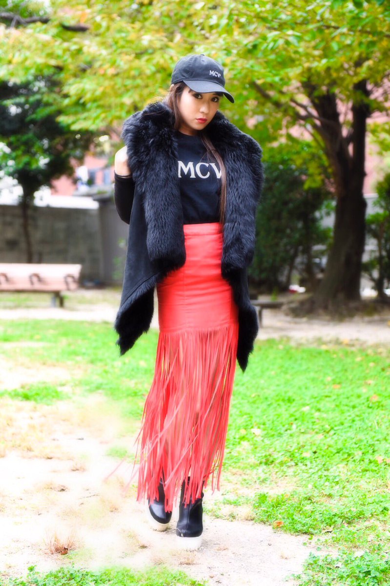 mana_high's tweet image. #FASHIONLEADERS real5
OFFshot

#RITONRITONRITON.
#KCE広島校 
#outer #alexanderwang 
#T #cap #MCV®︎
#skirt #thedaystokyo