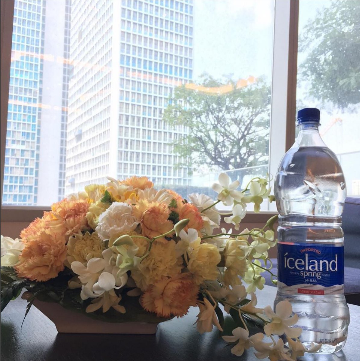 IcelandSpring's tweet photo. Our favorite things in the morning. #flowers #icelandspringwater https://t.co/AE9vQfMDwa