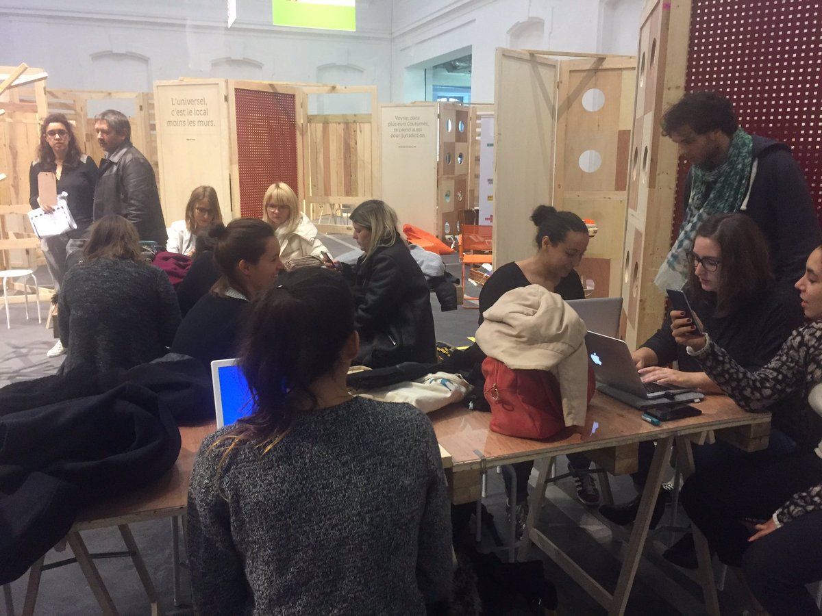 estelle_fabre's tweet photo. Ca bosse dur! Les M2 Communication & Territoires en action #m2com&territoires #patrimoineurbain https://t.co/oO8kQTz2FA