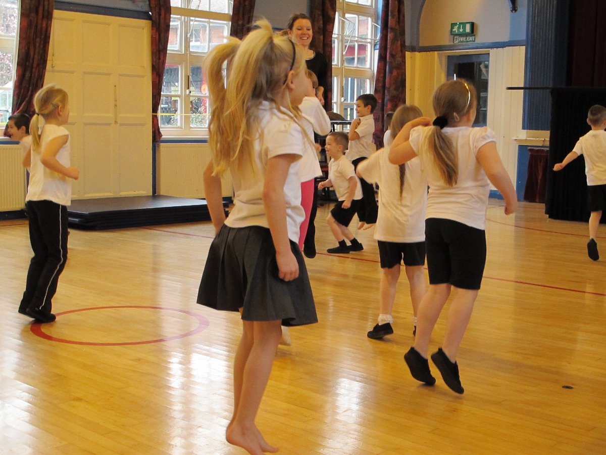Free DANCING MATHS ideas! <a href="/DanceEquation/">Dance Equation</a> goo.gl/kRG7Mt <a href="/PrimaryIdeas/">PrimaryIdeas</a> <a href="/nrichmaths/">NRICH maths</a> <a href="/stevejmcc/">Steve McCormack</a> <a href="/_ClassDiscovery/">ClassDiscovery</a> <a href="/TrentAcadGroup/">Trent Academies Grp</a>