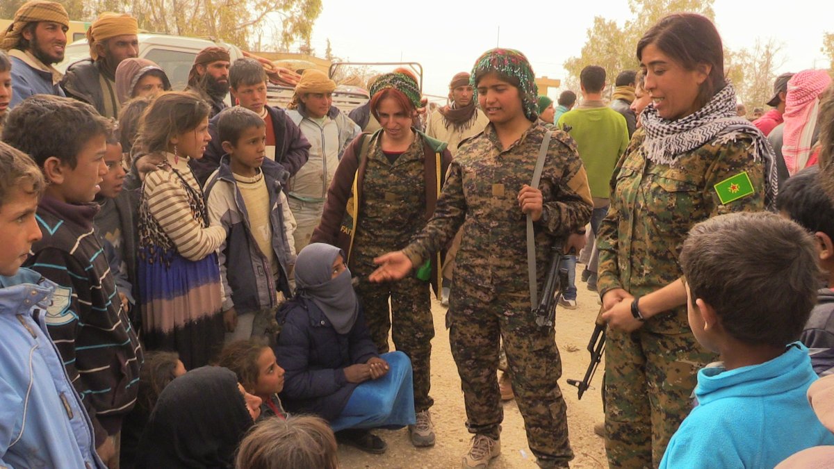 EndiZentarmi's tweet photo. #YPJ/#SDF Commander Rojda Felat with civilians who escaped from Hisha , village during #WrathOfEuphrates offensive https://t.co/okZ8y8HFCv