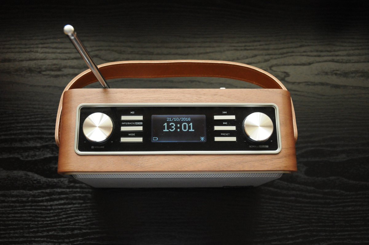 therewillbebond's tweet image. A love affair with the radio. Check out my review on the @Goodmans_UK Heritage Portable on the site now. #Blogger humanresearch.xyz/lifestyle/good…