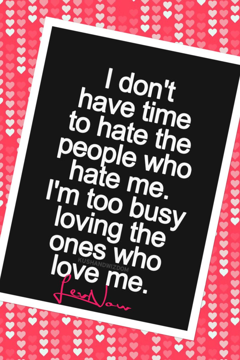 lindakalse's tweet photo. https://t.co/cYtY6xusGz 
Let L❤️VE rule! https://t.co/OwZZ4soN3c