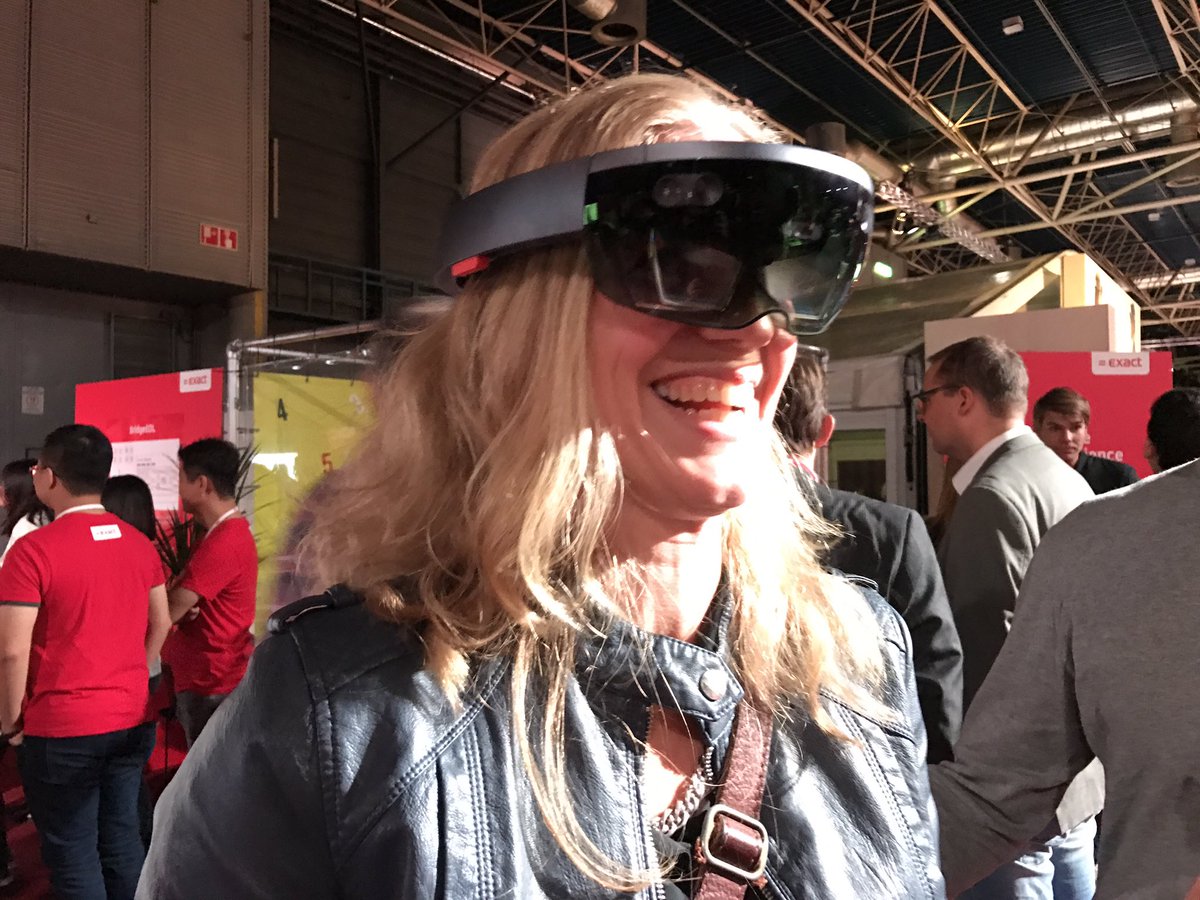 ARTISHOCK_COM's tweet image. Een inspirerende dag met @ARTISHOCK_COM tijdens #exactlive #AugmentedReality #VirtualReality