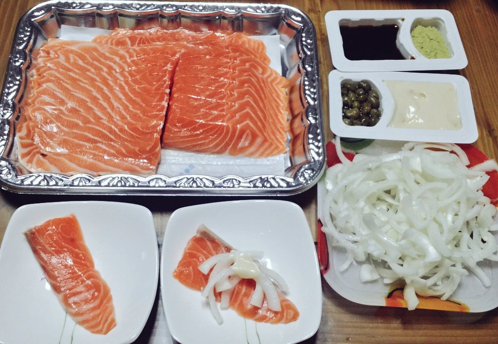 p_danmi_l's tweet image. 님들 연어는 오로라 생연어 입니다 기억하세요!!! 이거 먹고 천국 가자!!!