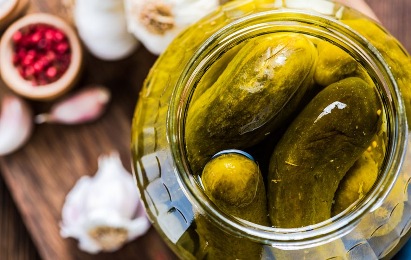 Ila_Lua's tweet photo. Dolori muscolari, #disidratazione, #Hangover La #salamoia come rimedio a molti malesseri https://t.co/dOamTBSL9K #picklejuice #sottaceti https://t.co/R9f08nK3qN