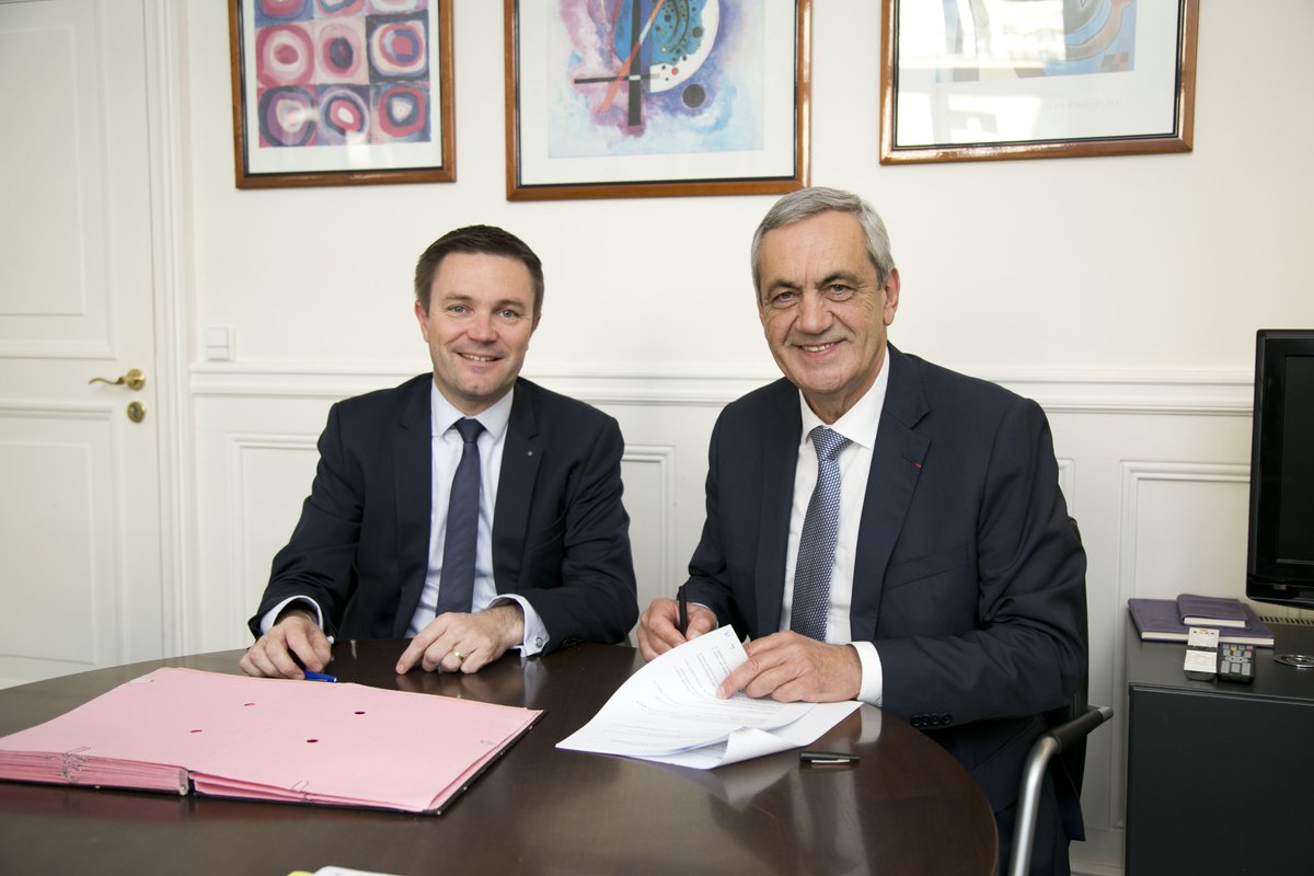 .<a href="/AG2RLAMONDIALE/">AG2R LA MONDIALE</a> s'engage avec la FFC pour le développement de la pratique handi-valide et du vélo santé : goo.gl/9uAtNh