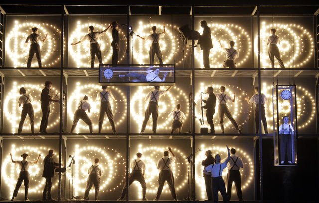 franceinter's tweet image. Ce soir, c'est une nuit américaine d'un autre genre que vous passerez sur @France2tv
► bit.ly/einstein-beach @Sonia_InstantM #InstantTV