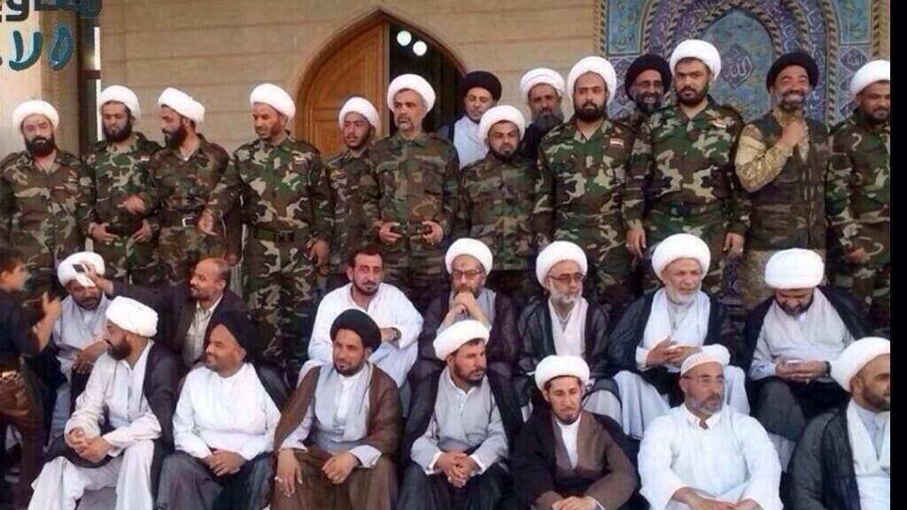 MousaAlomar's tweet photo. سؤال بريء:لماذا عندما يلبس هؤلا�� الأفاكين البزة العسكرية يكرمونهم؟وعندما يلبسها علماء السنة يسجنونهم!؟ https://t.co/A2iSJ529HB